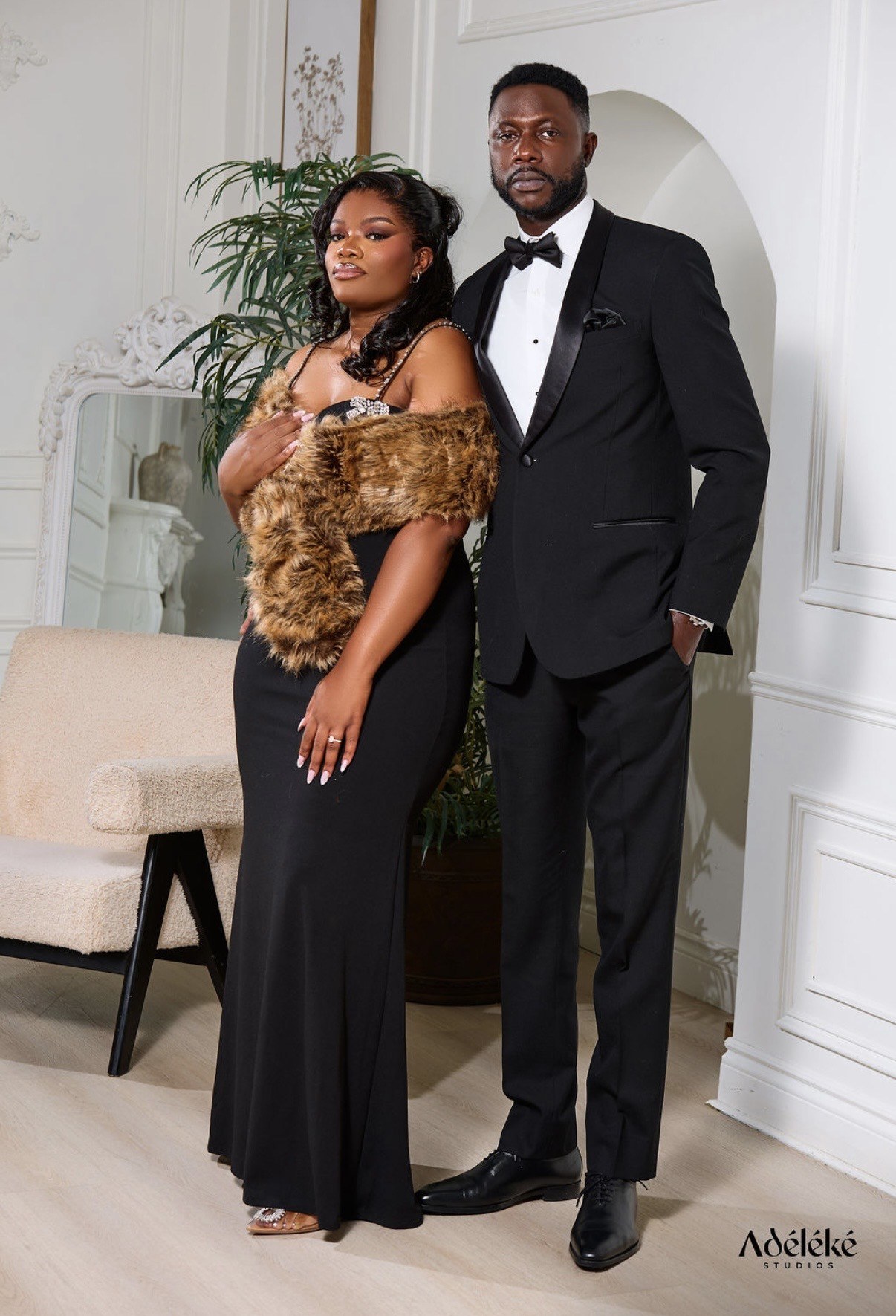 Nadia et Gildas en tenues élégantes pour leur séance de pré-mariage